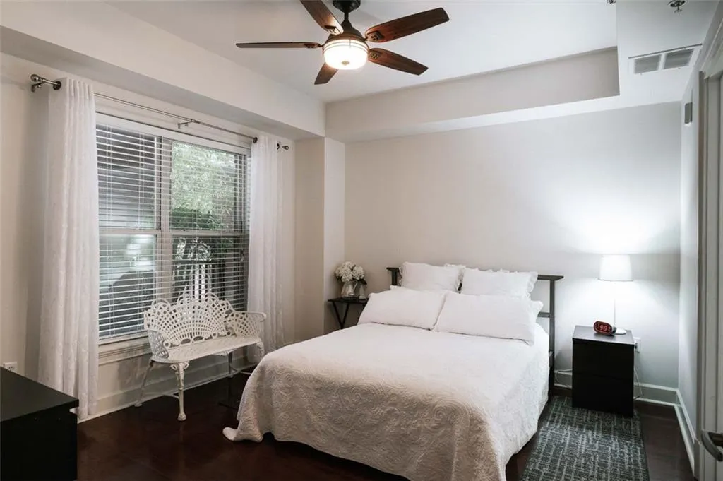 200 River Vista Drive Unit 304, Atlanta, Georgia 30339, 1 Bedroom Bedrooms, ,1 BathroomBathrooms,Residential,Sold,200 River Vista Drive Unit 304,6912865