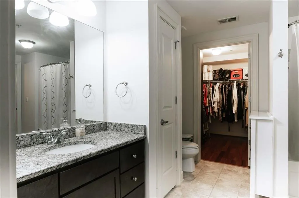 200 River Vista Drive Unit 304, Atlanta, Georgia 30339, 1 Bedroom Bedrooms, ,1 BathroomBathrooms,Residential,Sold,200 River Vista Drive Unit 304,6912865