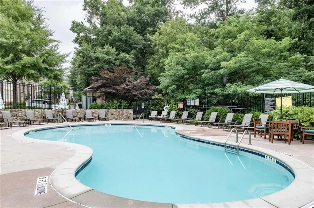 200 River Vista Drive Unit 304, Atlanta, Georgia 30339, 1 Bedroom Bedrooms, ,1 BathroomBathrooms,Residential,Sold,200 River Vista Drive Unit 304,6912865