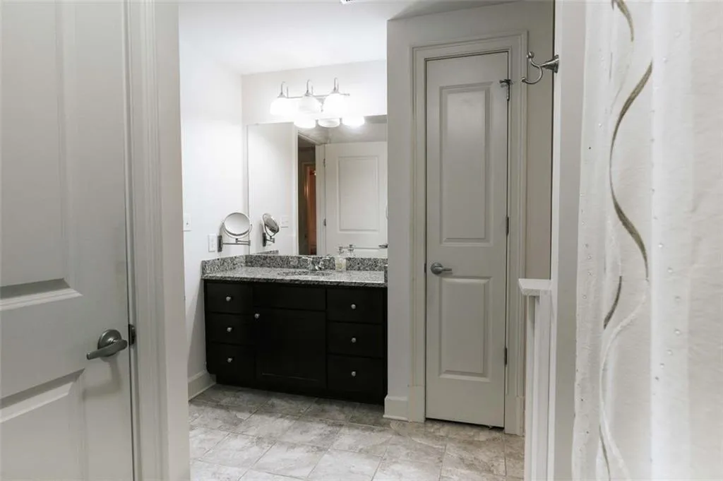 200 River Vista Drive Unit 304, Atlanta, Georgia 30339, 1 Bedroom Bedrooms, ,1 BathroomBathrooms,Residential,Sold,200 River Vista Drive Unit 304,6912865