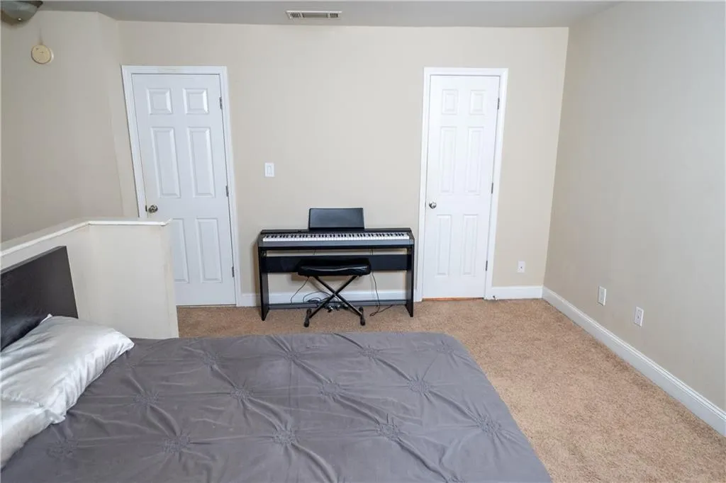 6980 Roswell Road Unit L6, Sandy Springs, Georgia 30328, 1 Bedroom Bedrooms, ,1 BathroomBathrooms,Residential,Sold,6980 Roswell Road Unit L6,7229234