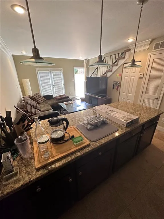 6980 Roswell Road Unit L6, Sandy Springs, Georgia 30328, 1 Bedroom Bedrooms, ,1 BathroomBathrooms,Residential,Sold,6980 Roswell Road Unit L6,7229234