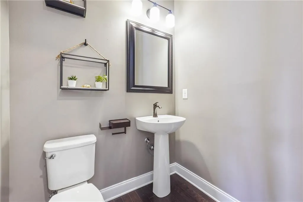 3908 Danube Lane, Atlanta, Georgia 30339, 3 Bedrooms Bedrooms, ,3 BathroomsBathrooms,Residential,For Sale,3908 Danube Lane,7615204
