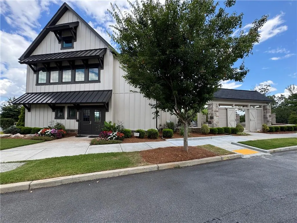 3908 Danube Lane, Atlanta, Georgia 30339, 3 Bedrooms Bedrooms, ,3 BathroomsBathrooms,Residential,For Sale,3908 Danube Lane,7615204
