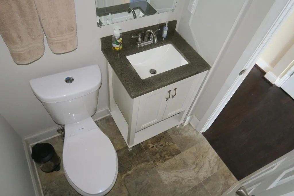 6980 Roswell Road Unit F8, Sandy Springs, Georgia 30328, 3 Bedrooms Bedrooms, ,2 BathroomsBathrooms,Residential,Sold,6980 Roswell Road Unit F8,5931685