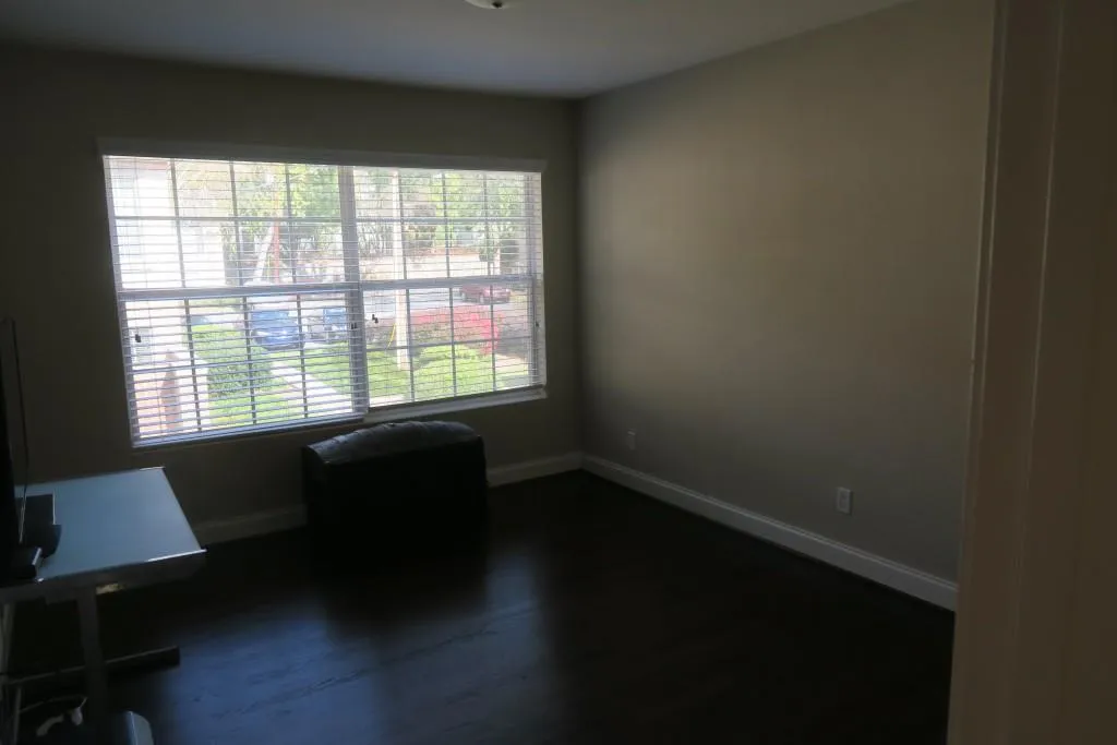 6980 Roswell Road Unit F8, Sandy Springs, Georgia 30328, 3 Bedrooms Bedrooms, ,2 BathroomsBathrooms,Residential,Sold,6980 Roswell Road Unit F8,5931685