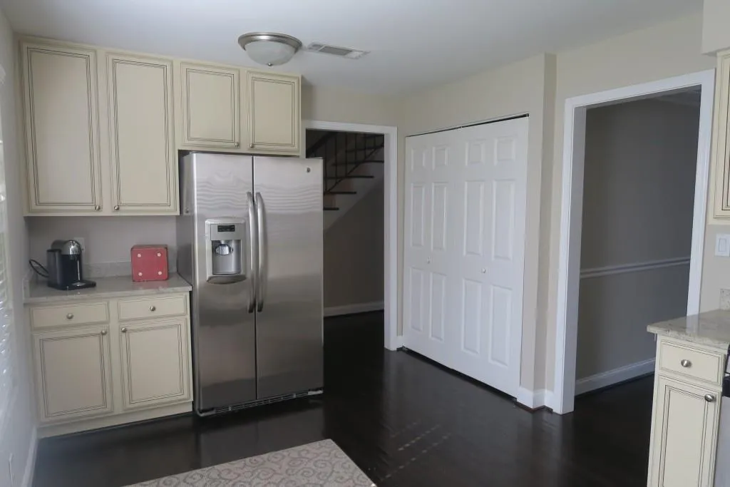 6980 Roswell Road Unit F8, Sandy Springs, Georgia 30328, 3 Bedrooms Bedrooms, ,2 BathroomsBathrooms,Residential,Sold,6980 Roswell Road Unit F8,5931685