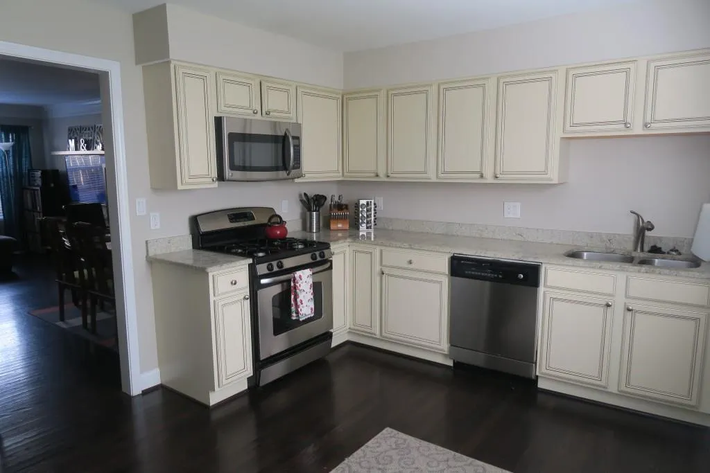 6980 Roswell Road Unit F8, Sandy Springs, Georgia 30328, 3 Bedrooms Bedrooms, ,2 BathroomsBathrooms,Residential,Sold,6980 Roswell Road Unit F8,5931685