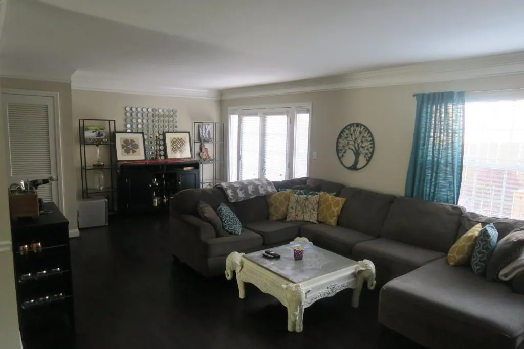 6980 Roswell Road Unit F8, Sandy Springs, Georgia 30328, 3 Bedrooms Bedrooms, ,2 BathroomsBathrooms,Residential,Sold,6980 Roswell Road Unit F8,5931685