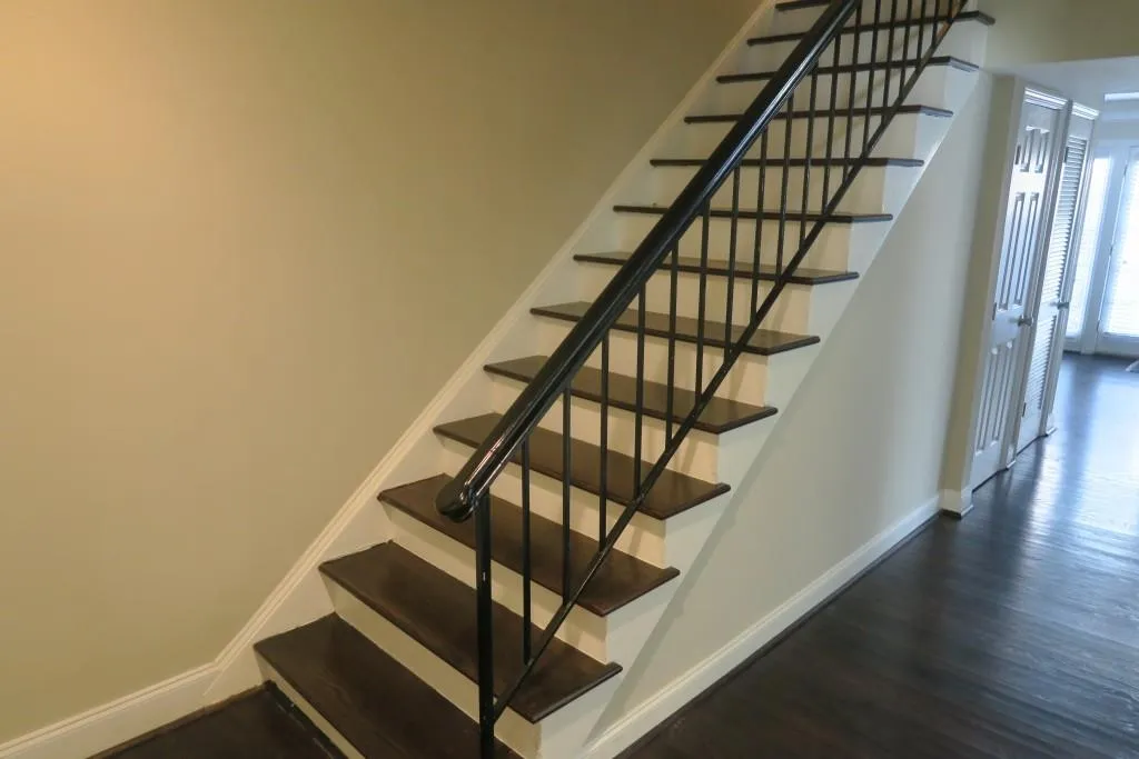 6980 Roswell Road Unit F8, Sandy Springs, Georgia 30328, 3 Bedrooms Bedrooms, ,2 BathroomsBathrooms,Residential,Sold,6980 Roswell Road Unit F8,5931685