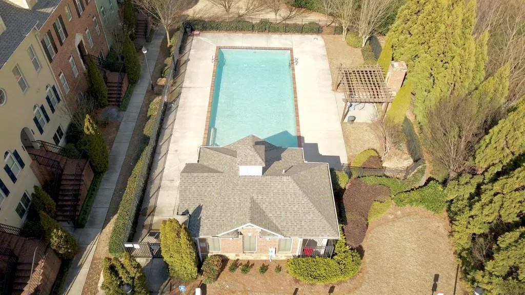 869 Perennial Drive, Atlanta, Georgia 30328, 2 Bedrooms Bedrooms, ,2 BathroomsBathrooms,Residential,Sold,869 Perennial Drive,6507095