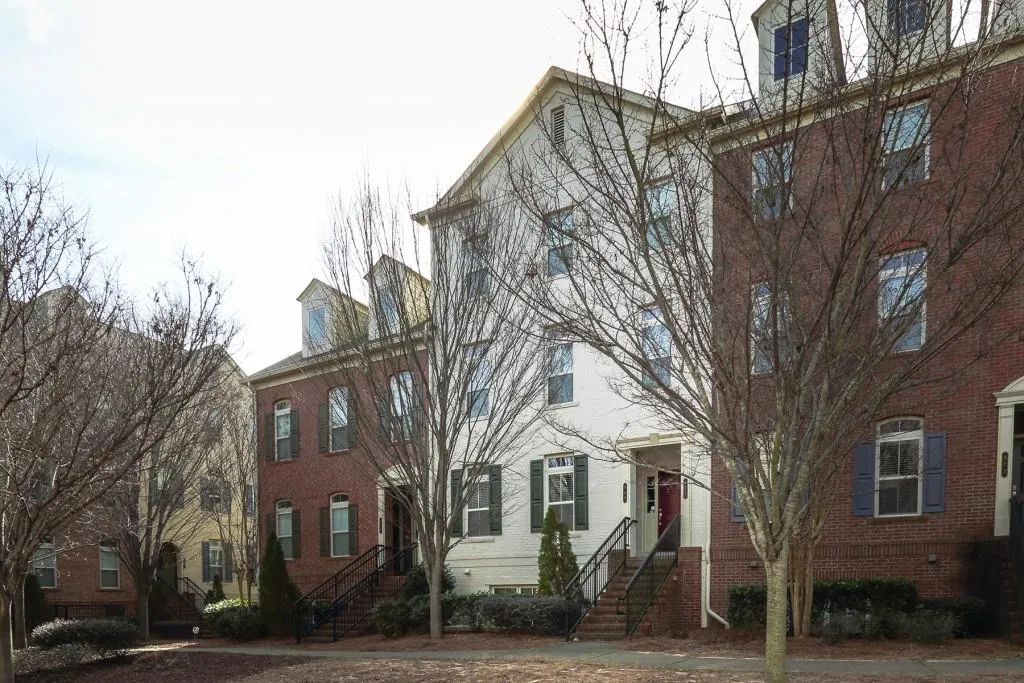 869 Perennial Drive, Atlanta, Georgia 30328, 2 Bedrooms Bedrooms, ,2 BathroomsBathrooms,Residential,Sold,869 Perennial Drive,6507095