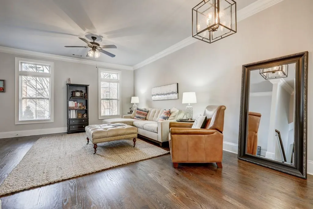 869 Perennial Drive, Atlanta, Georgia 30328, 2 Bedrooms Bedrooms, ,2 BathroomsBathrooms,Residential,Sold,869 Perennial Drive,6507095