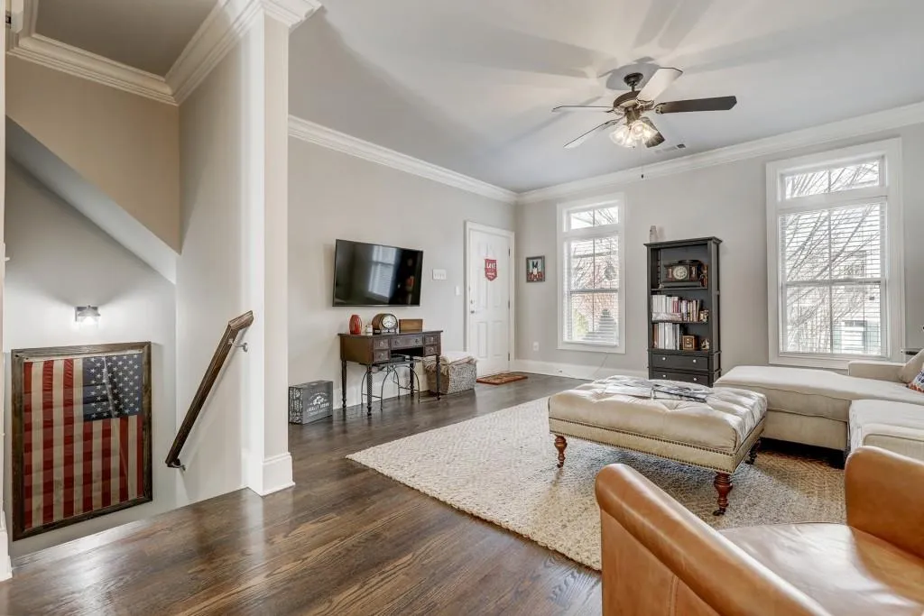 869 Perennial Drive, Atlanta, Georgia 30328, 2 Bedrooms Bedrooms, ,2 BathroomsBathrooms,Residential,Sold,869 Perennial Drive,6507095