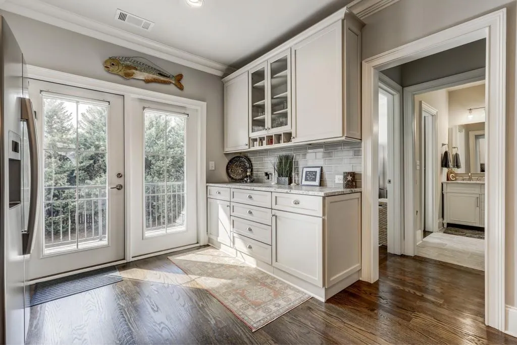 869 Perennial Drive, Atlanta, Georgia 30328, 2 Bedrooms Bedrooms, ,2 BathroomsBathrooms,Residential,Sold,869 Perennial Drive,6507095