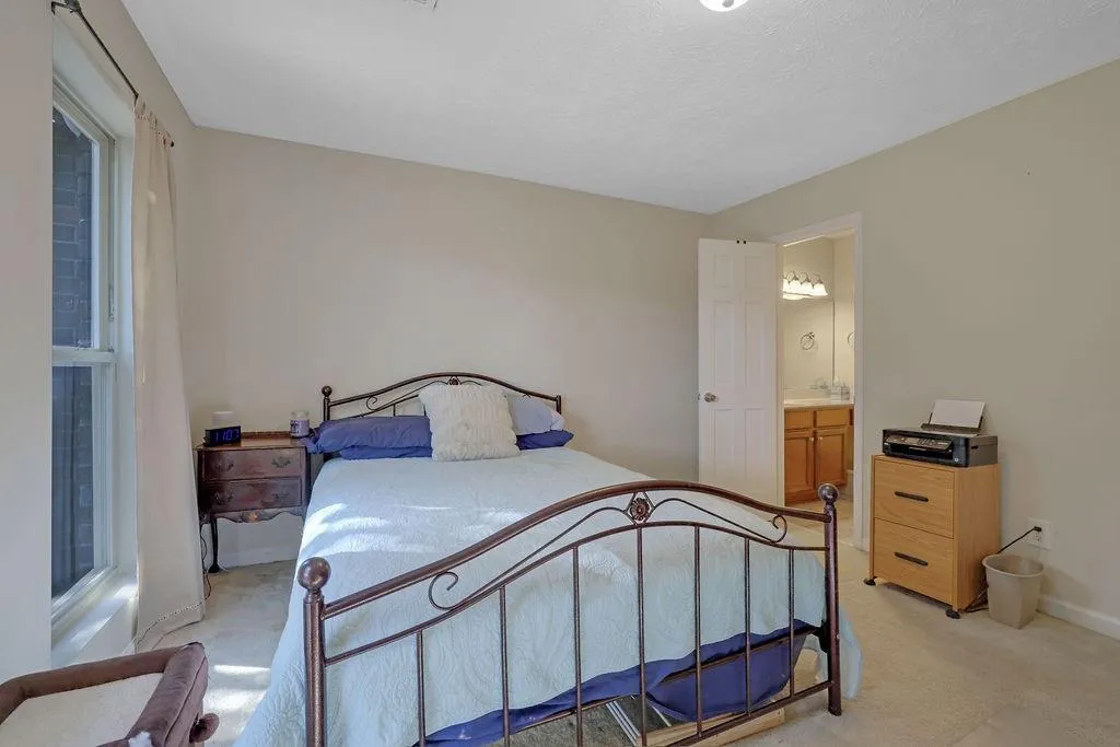 175 N River Drive Unit A, Sandy Springs, Georgia 30350, 2 Bedrooms Bedrooms, ,2 BathroomsBathrooms,Residential,Sold,175 N River Drive Unit A,7447642