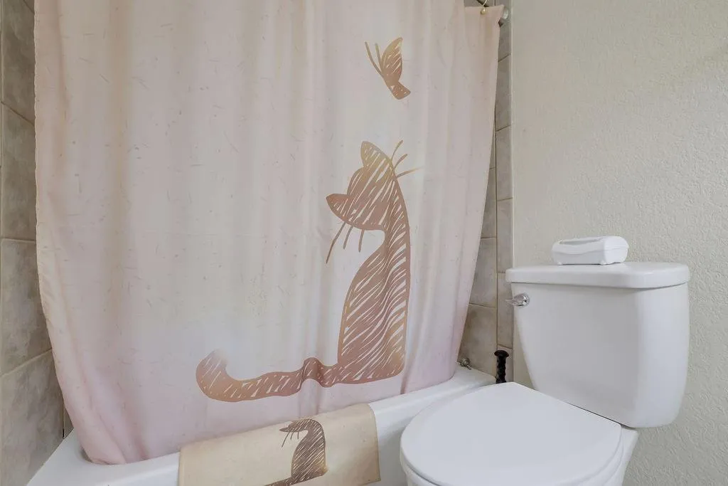 175 N River Drive Unit A, Sandy Springs, Georgia 30350, 2 Bedrooms Bedrooms, ,2 BathroomsBathrooms,Residential,Sold,175 N River Drive Unit A,7447642