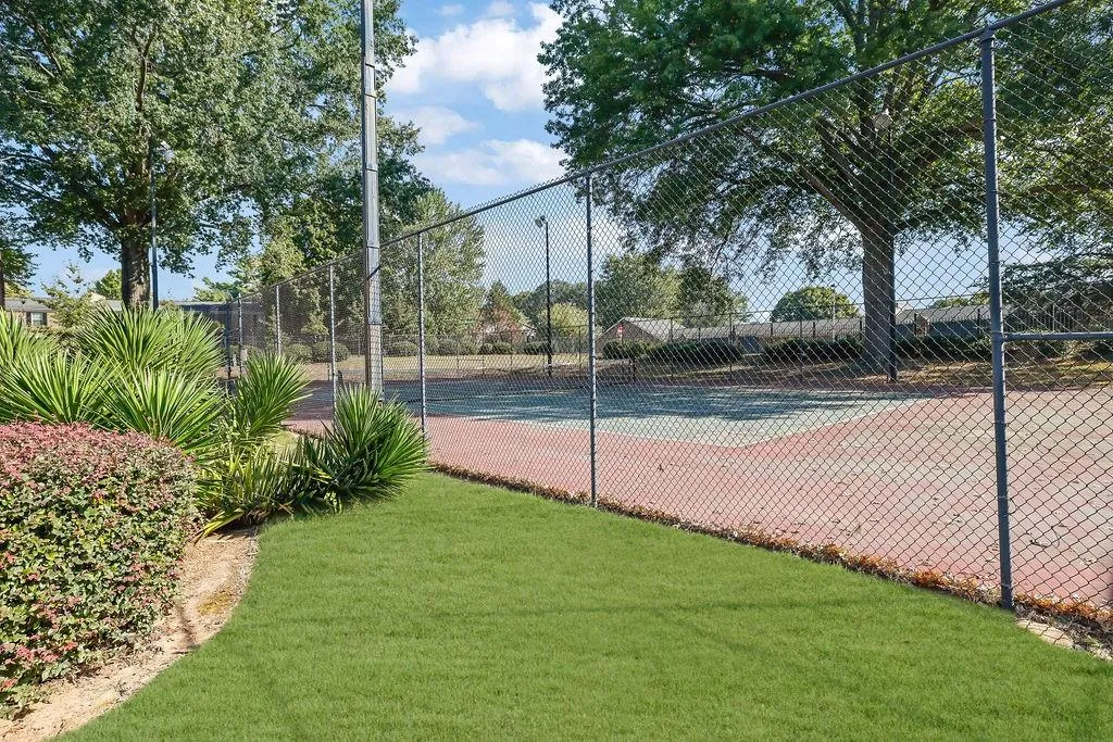 175 N River Drive Unit A, Sandy Springs, Georgia 30350, 2 Bedrooms Bedrooms, ,2 BathroomsBathrooms,Residential,Sold,175 N River Drive Unit A,7447642