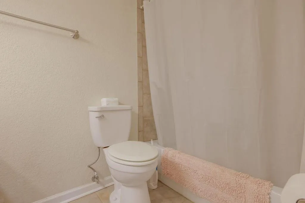 175 N River Drive Unit A, Sandy Springs, Georgia 30350, 2 Bedrooms Bedrooms, ,2 BathroomsBathrooms,Residential,Sold,175 N River Drive Unit A,7447642