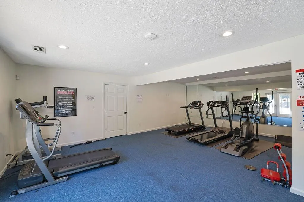 175 N River Drive Unit A, Sandy Springs, Georgia 30350, 2 Bedrooms Bedrooms, ,2 BathroomsBathrooms,Residential,Sold,175 N River Drive Unit A,7447642