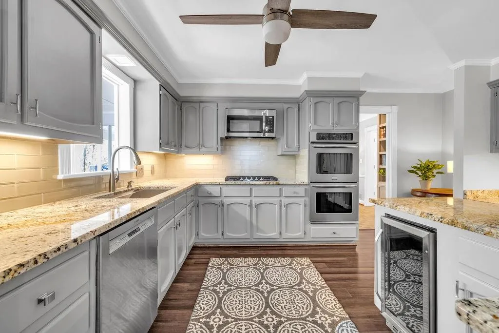 7650 Ryefield Drive, Sandy Springs, Georgia 30350, 5 Bedrooms Bedrooms, ,3 BathroomsBathrooms,Residential,For Sale,7650 Ryefield Drive,7743359