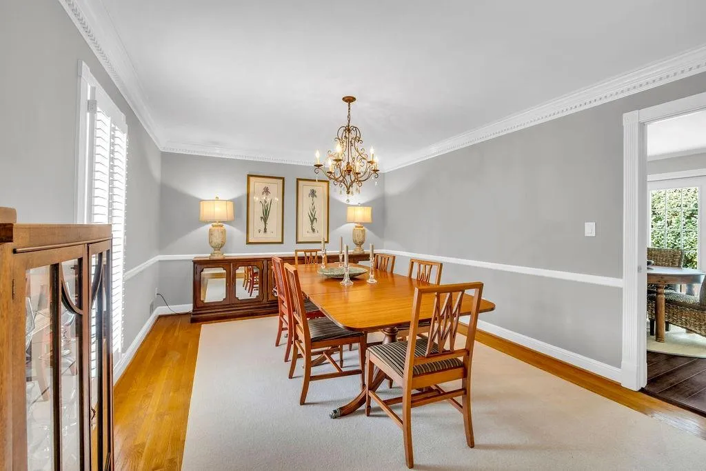 7650 Ryefield Drive, Sandy Springs, Georgia 30350, 5 Bedrooms Bedrooms, ,3 BathroomsBathrooms,Residential,For Sale,7650 Ryefield Drive,7743359