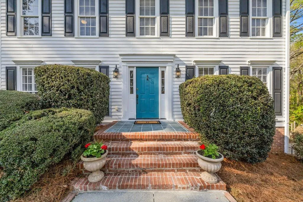 7650 Ryefield Drive, Sandy Springs, Georgia 30350, 5 Bedrooms Bedrooms, ,3 BathroomsBathrooms,Residential,For Sale,7650 Ryefield Drive,7743359