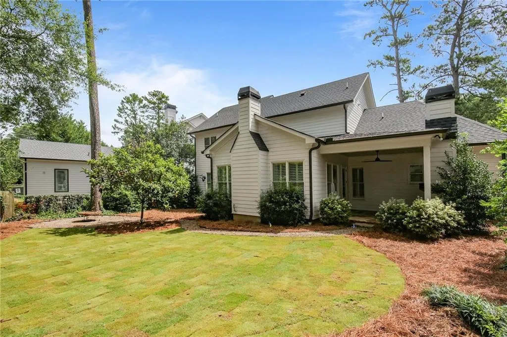 4540 Jolyn Place, Sandy Springs, Georgia 30342, 5 Bedrooms Bedrooms, ,3 BathroomsBathrooms,Residential,Sold,4540 Jolyn Place,7220389