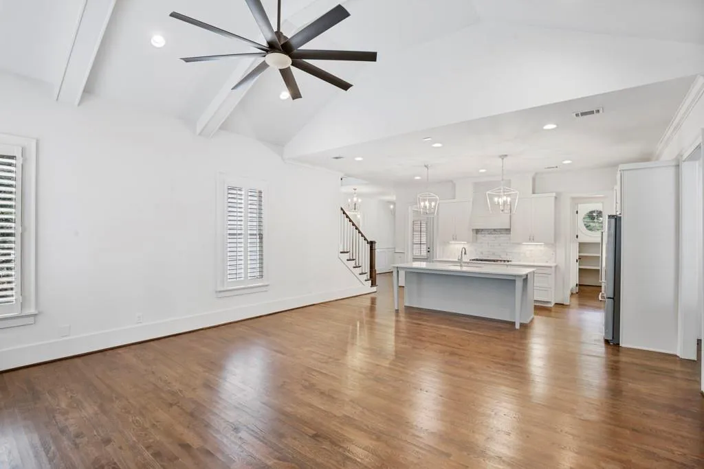 4540 Jolyn Place, Sandy Springs, Georgia 30342, 5 Bedrooms Bedrooms, ,3 BathroomsBathrooms,Residential,Sold,4540 Jolyn Place,7220389