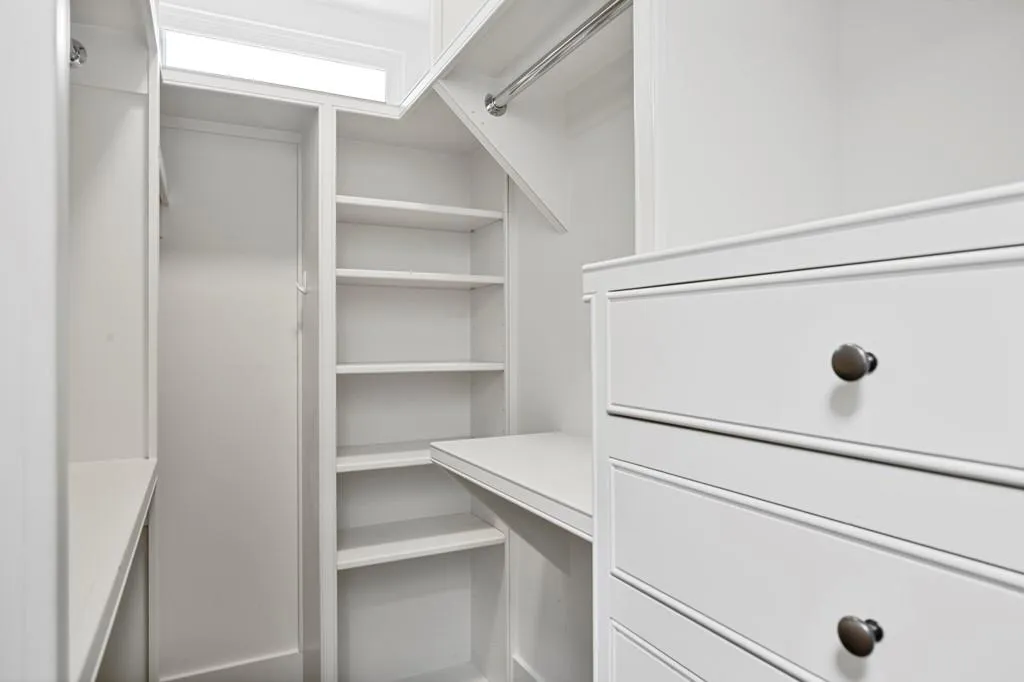 4540 Jolyn Place, Sandy Springs, Georgia 30342, 5 Bedrooms Bedrooms, ,3 BathroomsBathrooms,Residential,Sold,4540 Jolyn Place,7220389