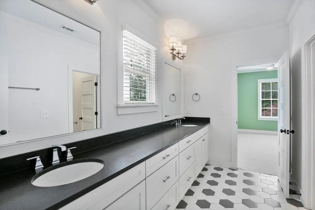 4540 Jolyn Place, Sandy Springs, Georgia 30342, 5 Bedrooms Bedrooms, ,3 BathroomsBathrooms,Residential,Sold,4540 Jolyn Place,7220389