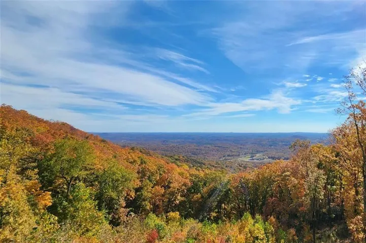 228 Stone Cliff Trace