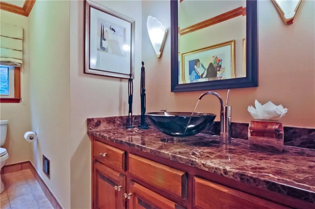 225 Woodrill Way, Sandy Springs, Georgia 30350, 4 Bedrooms Bedrooms, ,3 BathroomsBathrooms,Residential,Sold,225 Woodrill Way,5601372