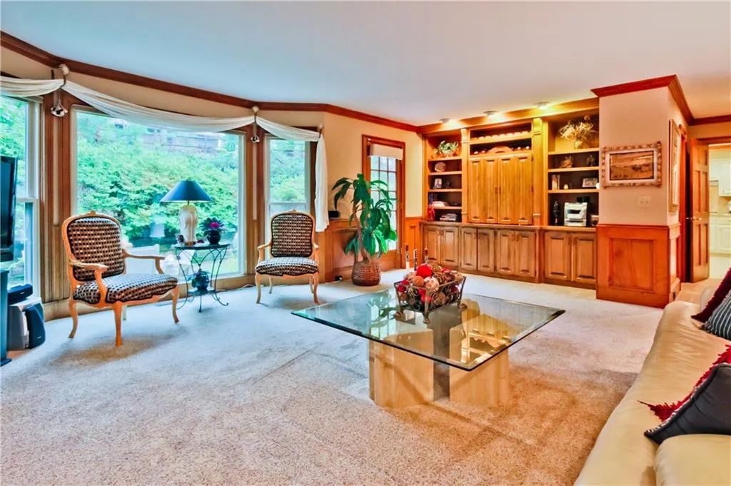 225 Woodrill Way, Sandy Springs, Georgia 30350, 4 Bedrooms Bedrooms, ,3 BathroomsBathrooms,Residential,Sold,225 Woodrill Way,5601372