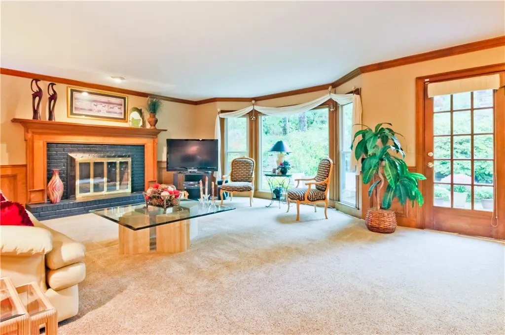 225 Woodrill Way, Sandy Springs, Georgia 30350, 4 Bedrooms Bedrooms, ,3 BathroomsBathrooms,Residential,Sold,225 Woodrill Way,5601372