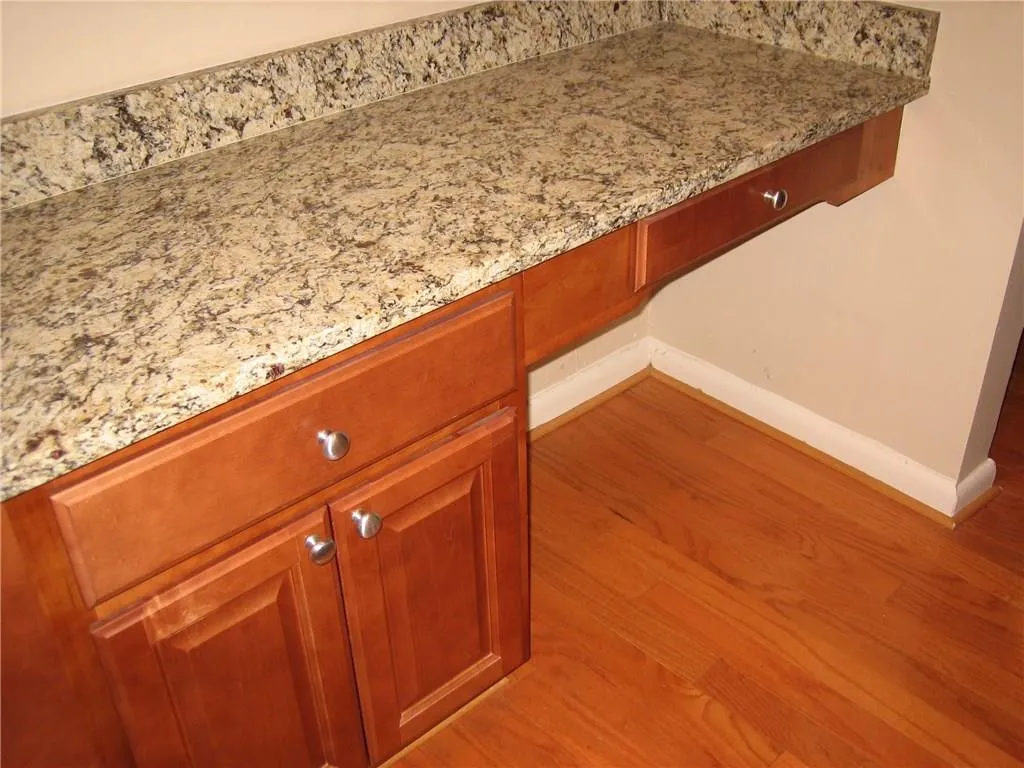 6900 Roswell Road Nw Unit Q18, Atlanta, Georgia 30328, 2 Bedrooms Bedrooms, ,2 BathroomsBathrooms,Residential,Sold,6900 Roswell Road Nw Unit Q18,5820651