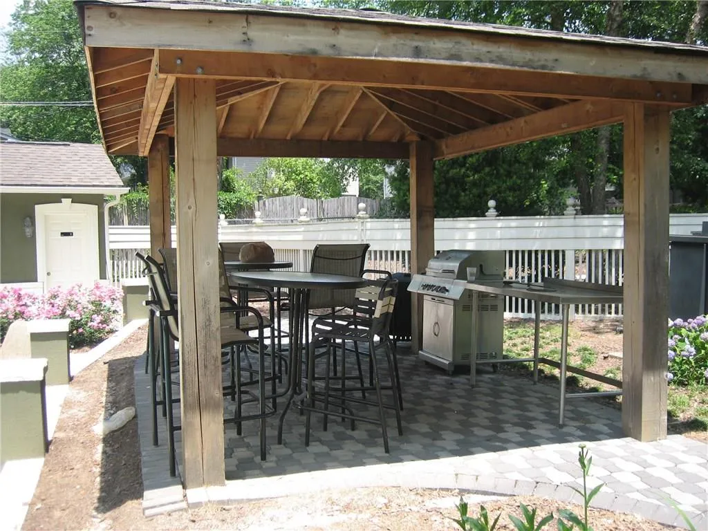 6900 Roswell Road Nw Unit Q18, Atlanta, Georgia 30328, 2 Bedrooms Bedrooms, ,2 BathroomsBathrooms,Residential,Sold,6900 Roswell Road Nw Unit Q18,5820651