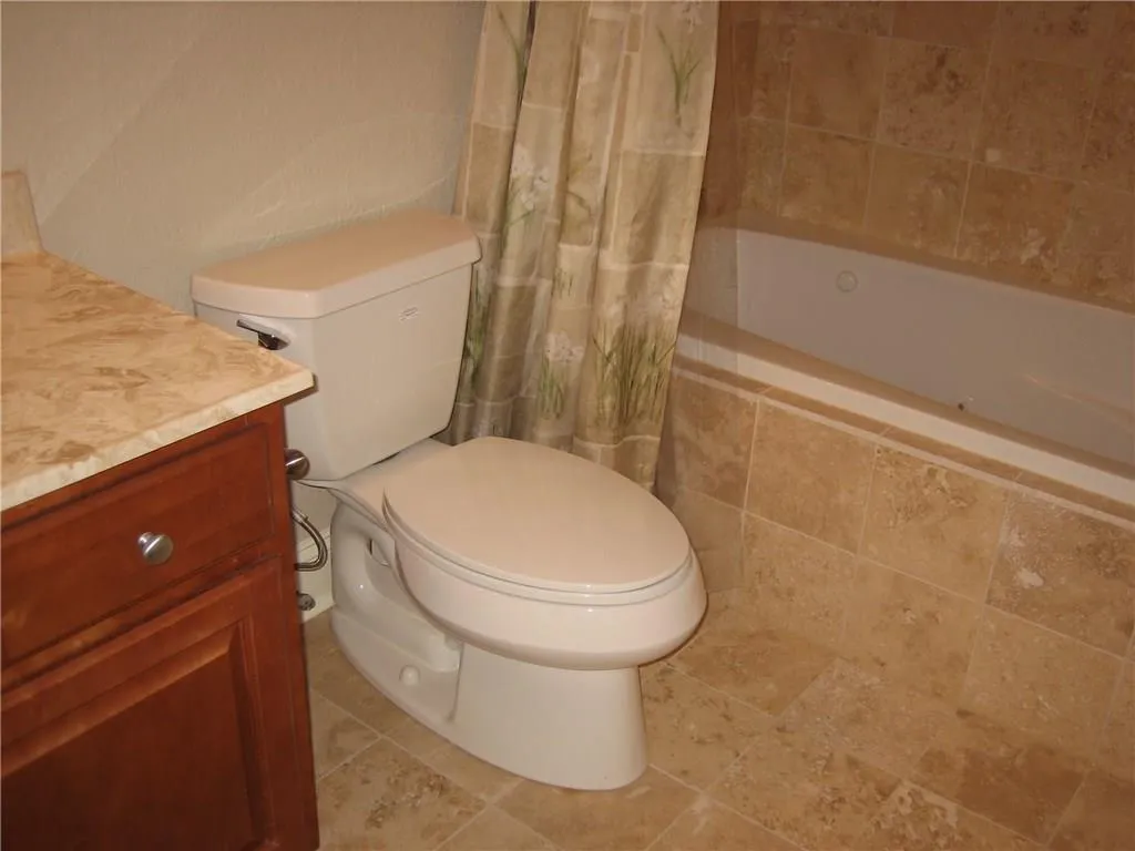 6900 Roswell Road Nw Unit Q18, Atlanta, Georgia 30328, 2 Bedrooms Bedrooms, ,2 BathroomsBathrooms,Residential,Sold,6900 Roswell Road Nw Unit Q18,5820651