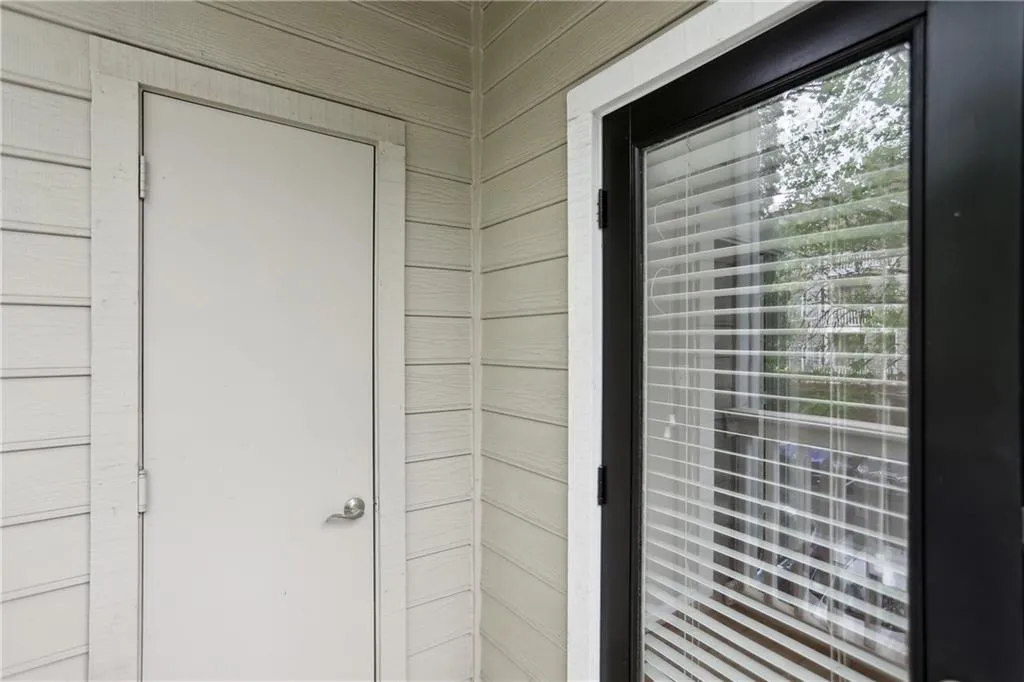 1250 Parkwood Circle Se Unit 2201, Atlanta, Georgia 30339, 2 Bedrooms Bedrooms, ,2 BathroomsBathrooms,Residential,For Sale,1250 Parkwood Circle Se Unit 2201,7556000