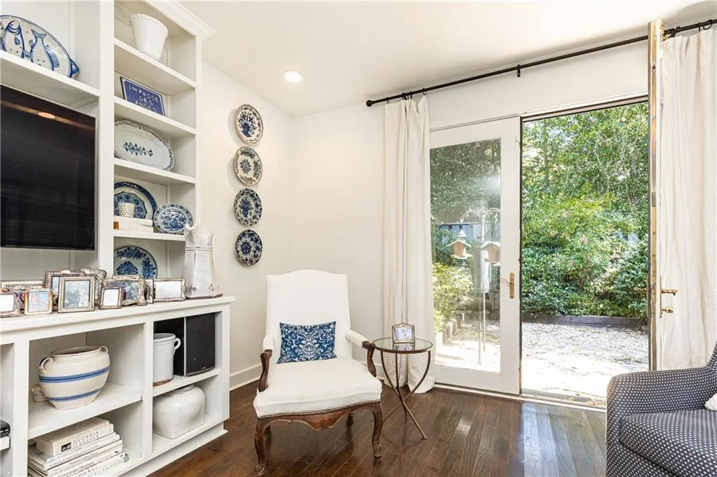 716 Mill Walk, Atlanta, Georgia 30327, 3 Bedrooms Bedrooms, ,3 BathroomsBathrooms,Residential,For Sale,716 Mill Walk,7649675