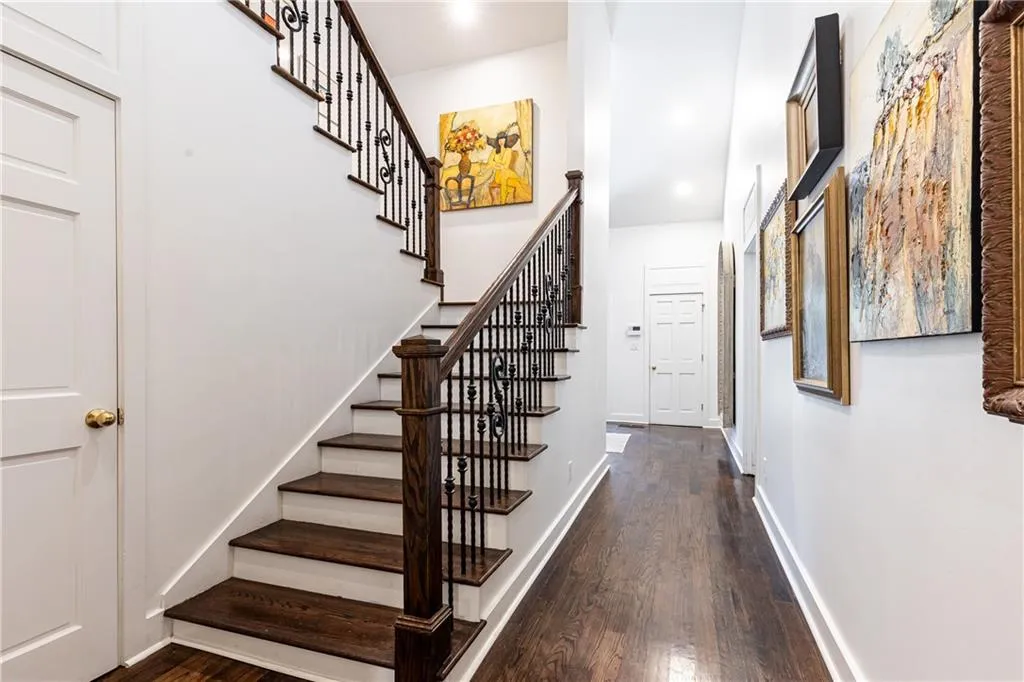 716 Mill Walk, Atlanta, Georgia 30327, 3 Bedrooms Bedrooms, ,3 BathroomsBathrooms,Residential,For Sale,716 Mill Walk,7649675