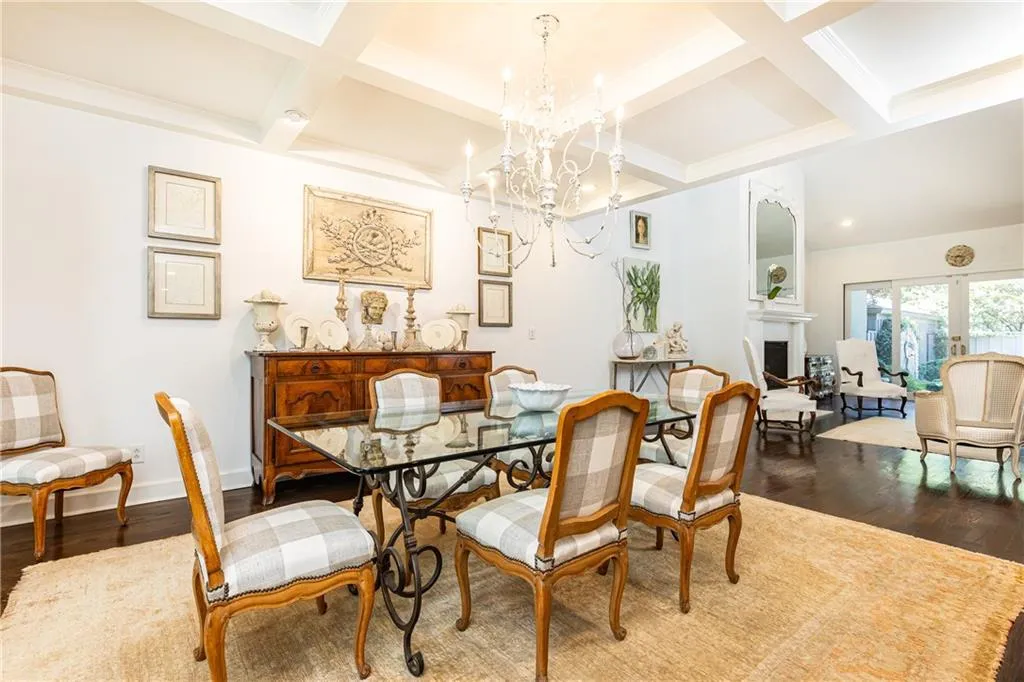 716 Mill Walk, Atlanta, Georgia 30327, 3 Bedrooms Bedrooms, ,3 BathroomsBathrooms,Residential,For Sale,716 Mill Walk,7649675