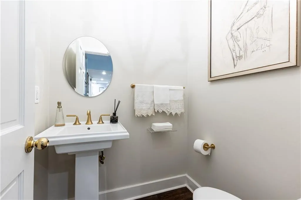 716 Mill Walk, Atlanta, Georgia 30327, 3 Bedrooms Bedrooms, ,3 BathroomsBathrooms,Residential,For Sale,716 Mill Walk,7649675