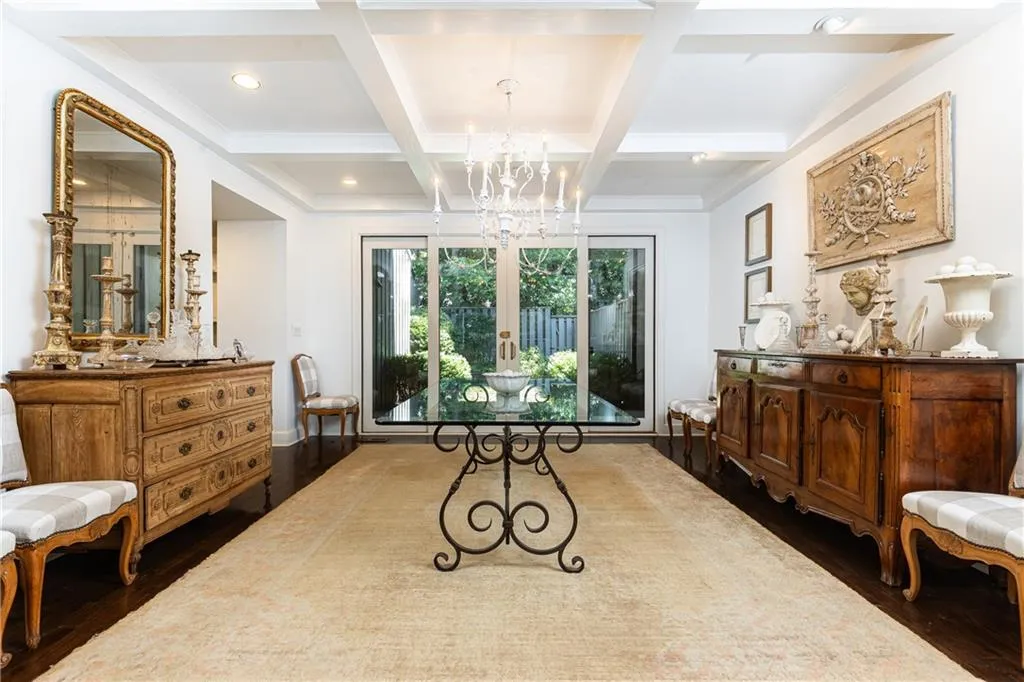 716 Mill Walk, Atlanta, Georgia 30327, 3 Bedrooms Bedrooms, ,3 BathroomsBathrooms,Residential,For Sale,716 Mill Walk,7649675