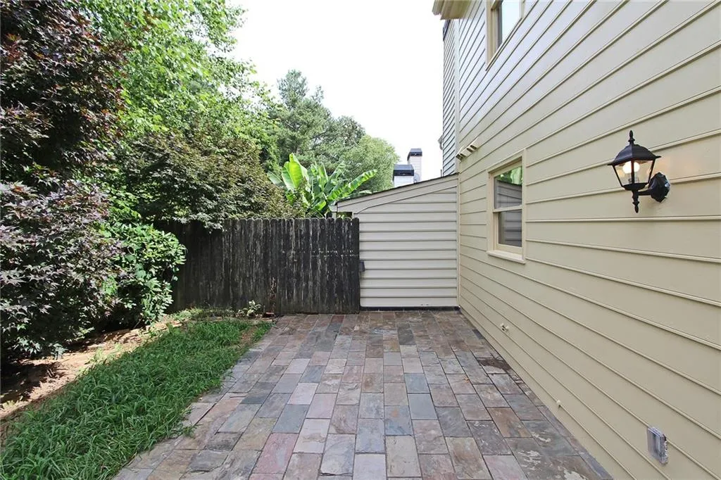 230 Towergate Place, Sandy Springs, Georgia 30350, 3 Bedrooms Bedrooms, ,2 BathroomsBathrooms,Residential,Sold,230 Towergate Place,5712159