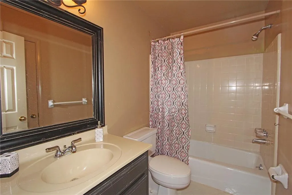 230 Towergate Place, Sandy Springs, Georgia 30350, 3 Bedrooms Bedrooms, ,2 BathroomsBathrooms,Residential,Sold,230 Towergate Place,5712159