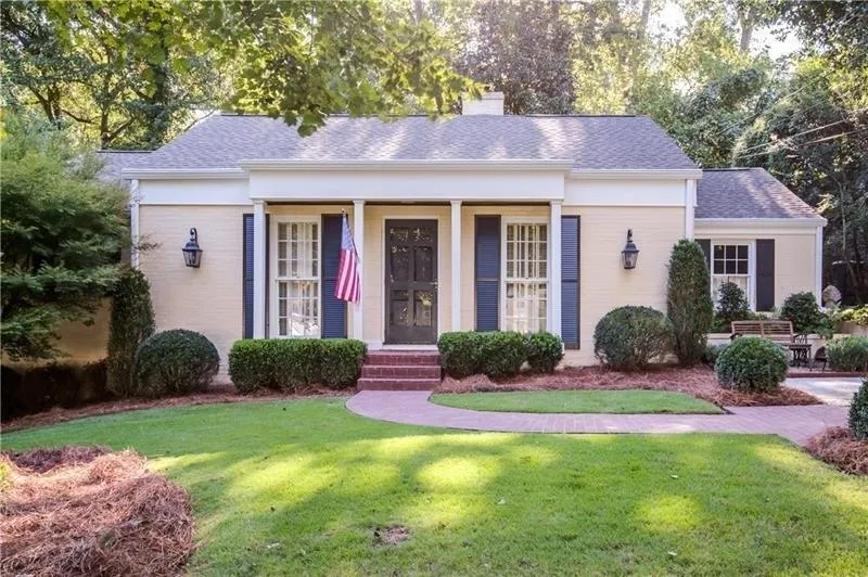 1857 Walthall Drive Nw, Atlanta, Georgia 30318, 3 Bedrooms Bedrooms, ,2 BathroomsBathrooms,Residential,Sold,1857 Walthall Drive Nw,6075140