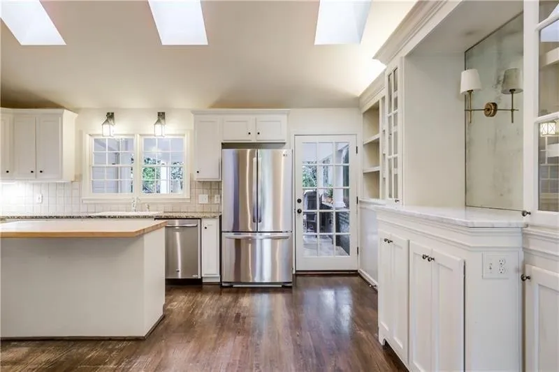 1857 Walthall Drive Nw, Atlanta, Georgia 30318, 3 Bedrooms Bedrooms, ,2 BathroomsBathrooms,Residential,Sold,1857 Walthall Drive Nw,6075140
