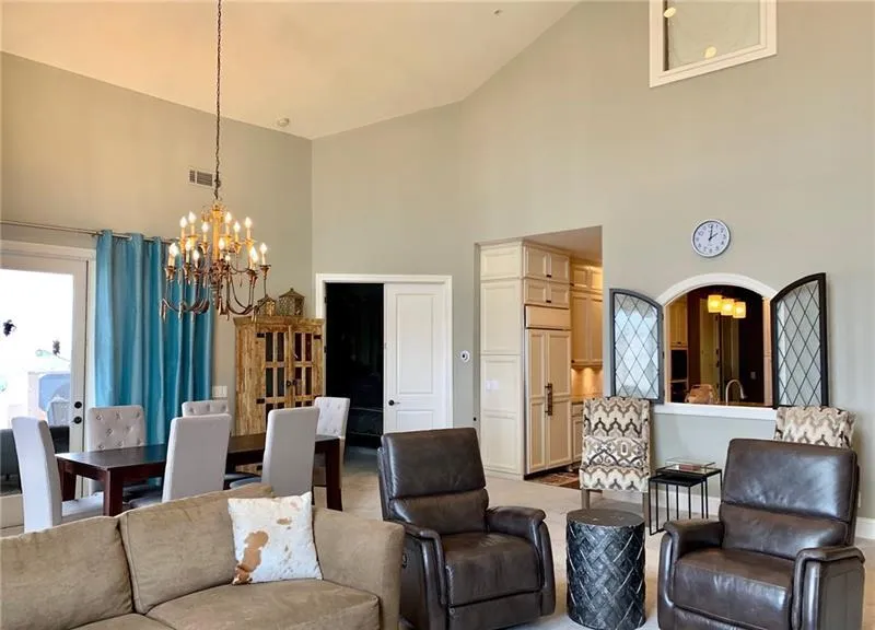 6060 City Walk Lane Unit 402, Sandy Springs, Georgia 30328, 3 Bedrooms Bedrooms, ,3 BathroomsBathrooms,Residential,Sold,6060 City Walk Lane Unit 402,6673587