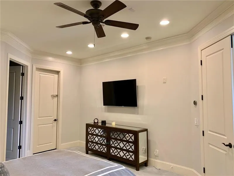 6060 City Walk Lane Unit 402, Sandy Springs, Georgia 30328, 3 Bedrooms Bedrooms, ,3 BathroomsBathrooms,Residential,Sold,6060 City Walk Lane Unit 402,6673587